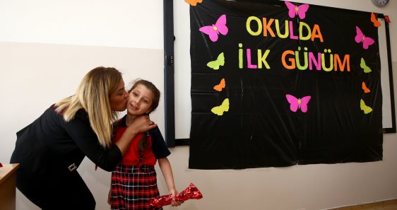 Öğrencilere bu yıl yeni bir uyum eğitimi programı uygulanacak