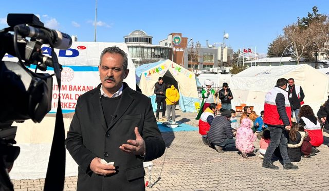 10 ildeki tüm okulların hasar tespit çalışmasını yapmadan okulları açmayacağız