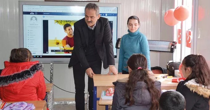 Bakan Özer’den ara tatil açıklaması