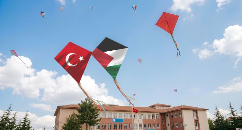 Uçurtmalar Vurulmasın, Gökyüzü Çocuklara Kalsın